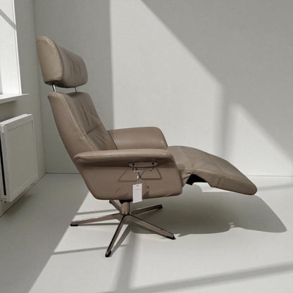 Conform Master Recliner lenestol i grå skinn – Eksklusiv komfort hos MøbelGlede