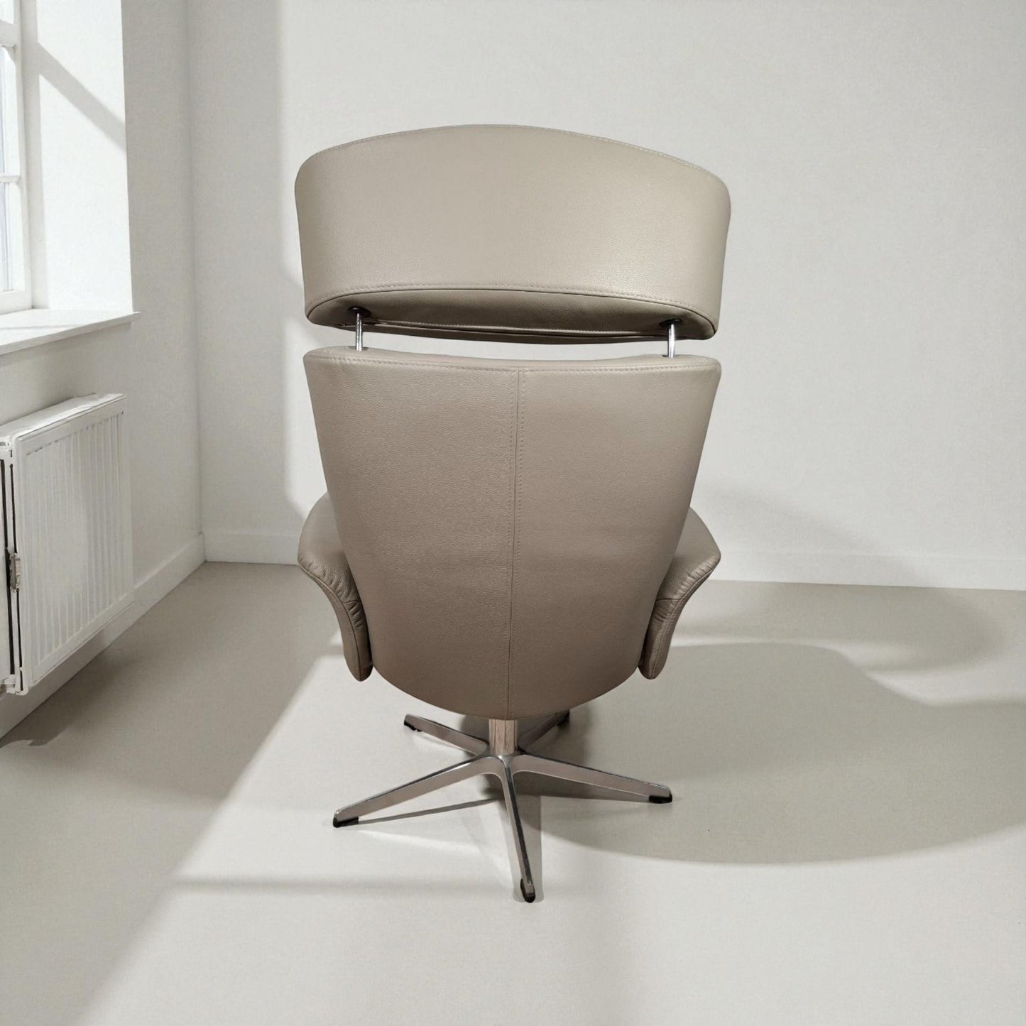 Conform Master Recliner lenestol i grå skinn – Eksklusiv komfort hos MøbelGlede