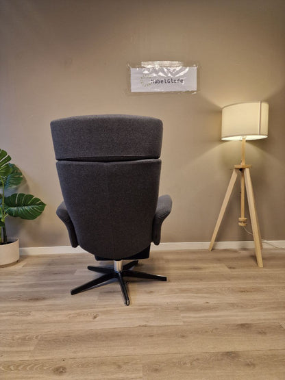 Brukt Conform Master Recliner / lenestol i grå - med krakk