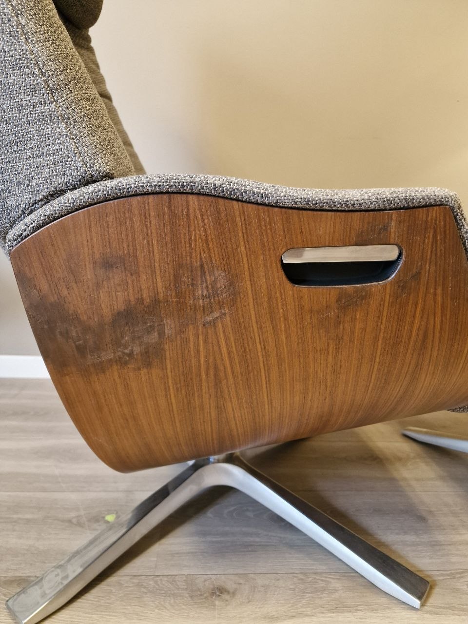 Conform Partner lenestol m/krakk i Grå tekstil