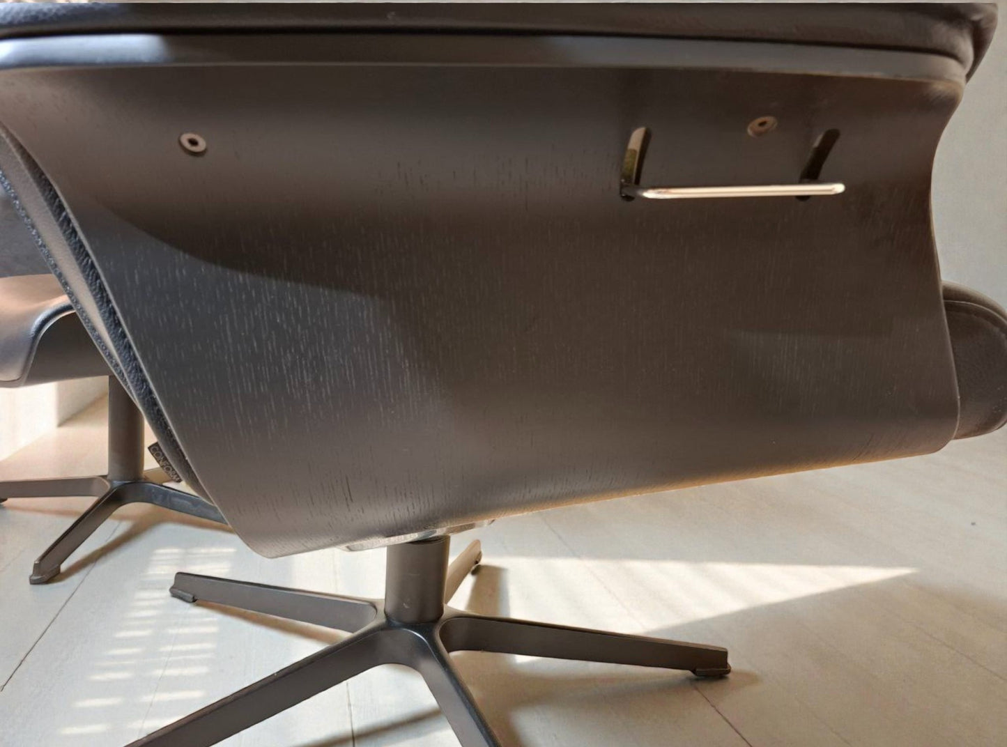 Conform Prime lenestol i skinn m/krakk | MøbelGlede