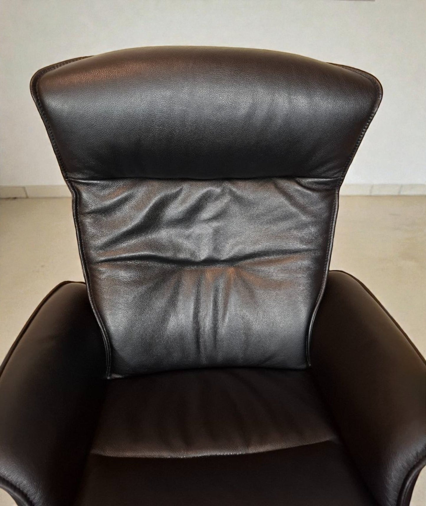 Conform Prime lenestol i skinn m/krakk | MøbelGlede