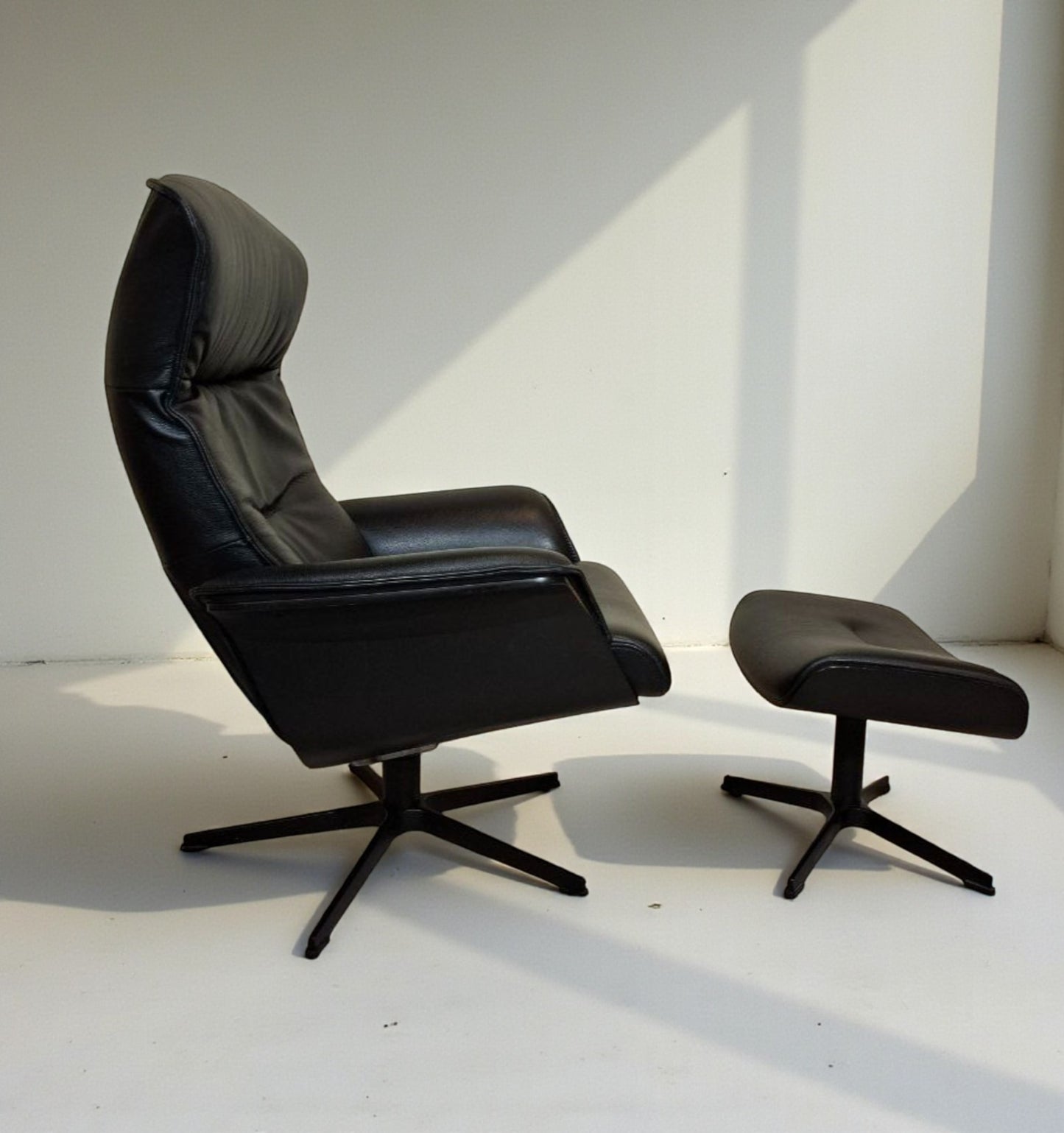 Conform Prime lenestol i skinn m/krakk | MøbelGlede