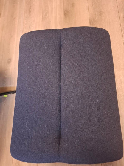 Conform Relieve lenestol m/krakk i marineblått stoff