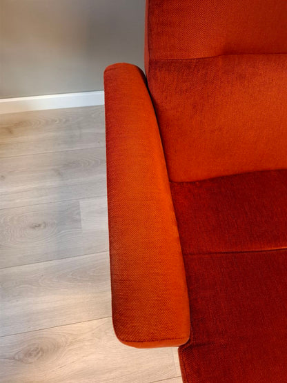 Brukt Conform Relieve lenestol m/krakk i rust farge - helvisning