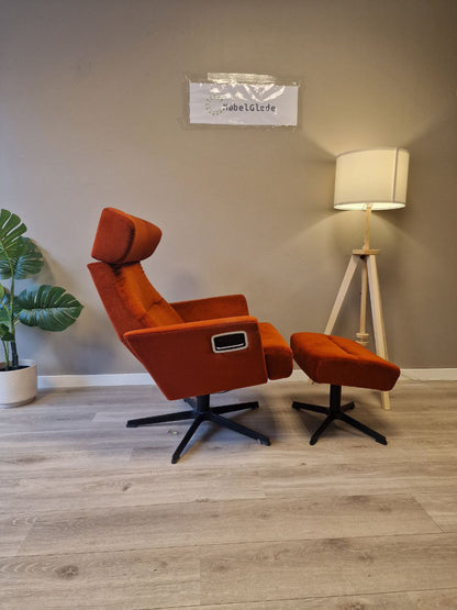 Brukt Conform Relieve lenestol m/krakk i rust farge - sidevisning