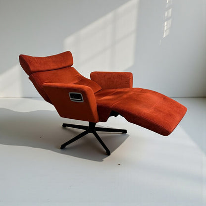 Conform Relieve lenestol – Oransje tekstil | Ergonomisk luksus | MøbelGlede