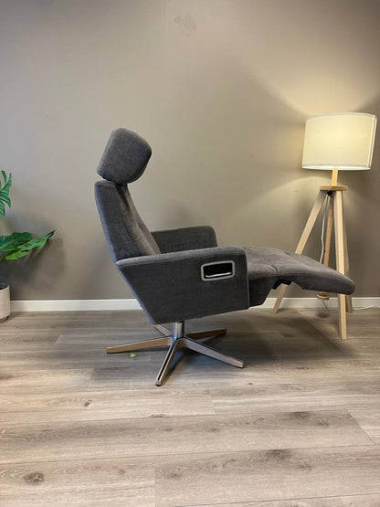 Conform Relieve Recliner/ lenestol i mørk grått tekstil