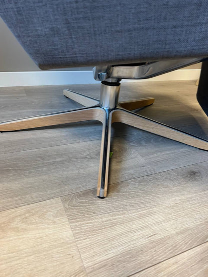 Conform Relieve Recliner/ lenestol i mørk grått tekstil