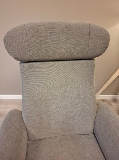 PENT BRUKT | Conform Timeout lenestol med krakk i Grå