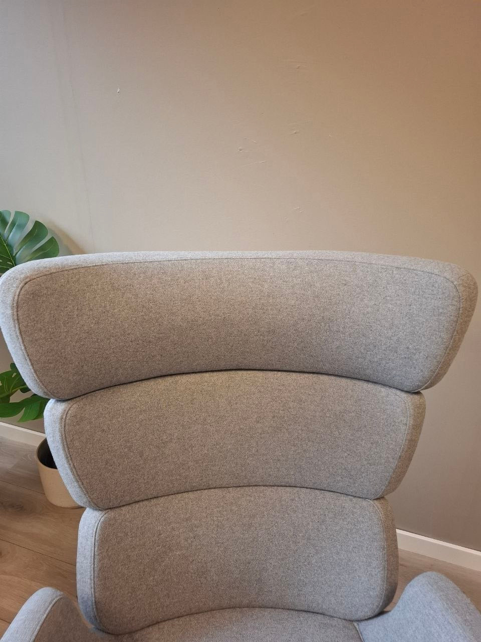 Conform Turtle lenestol m/krakk i grå tekstil