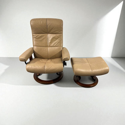 Stressless David lenestol m/skammel – Ergonomisk luksus | MøbelGlede
