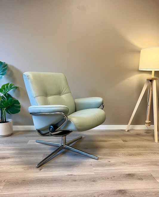 Ekornes Stressless Berlin Lav lenestol i lys grønn