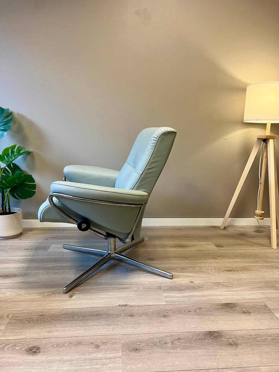 Ekornes Stressless Berlin Lav lenestol i lys grønn