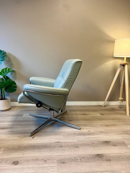 Ekornes Stressless Berlin Lav lenestol i lys grønn