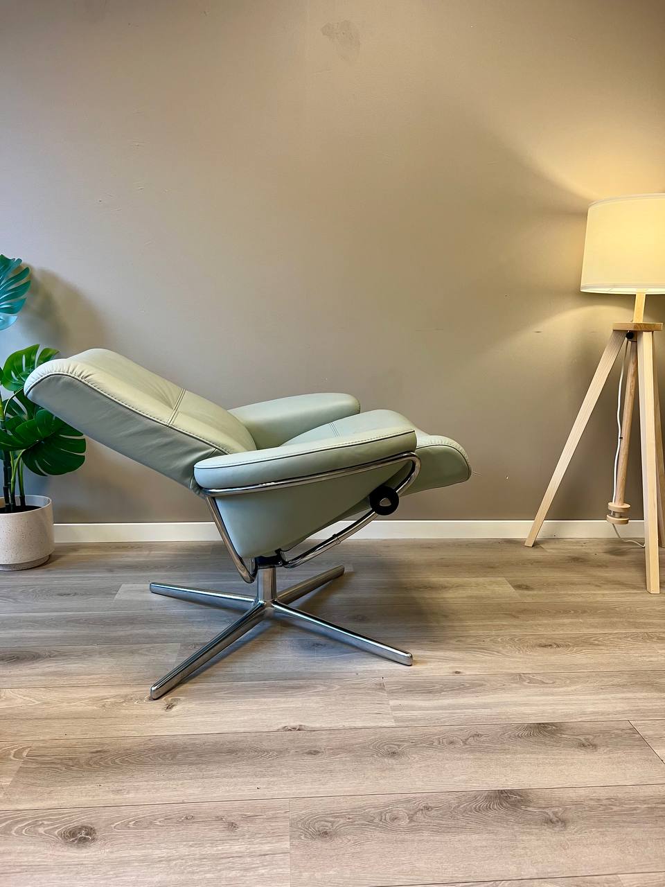 Ekornes Stressless Berlin Lav lenestol i lys grønn
