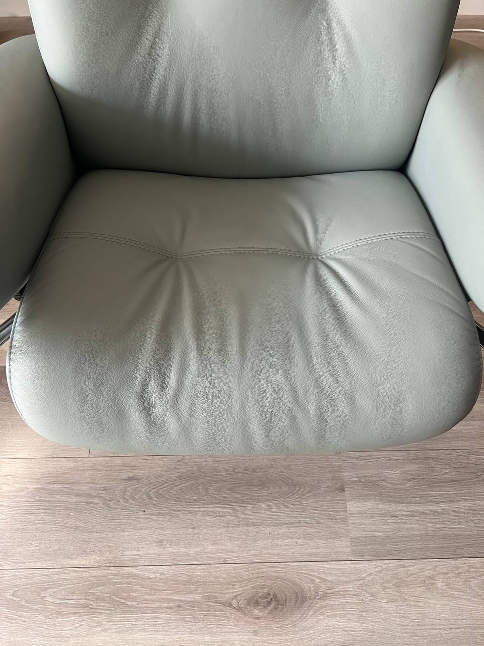 Ekornes Stressless Berlin Lav lenestol i lys grønn
