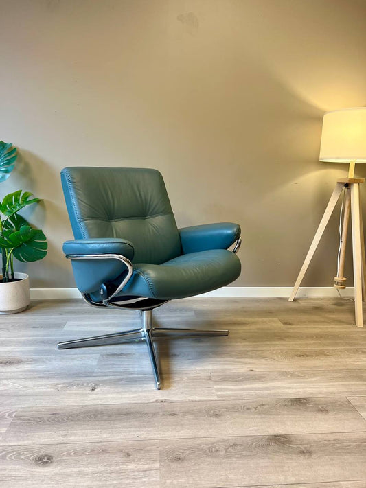 Ekornes Stressless Berlin Lav lenestol i petrol