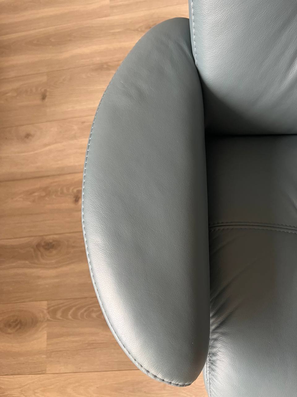 Ekornes Stressless Berlin Lav lenestol i petrol