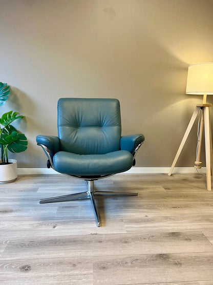 Ekornes Stressless Berlin Lav lenestol i petrol