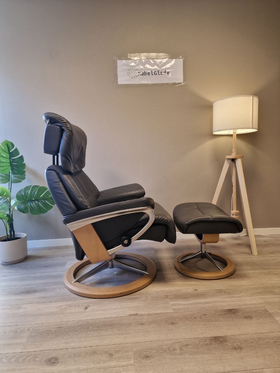 Brukt Stressless Capri (M) lenestol m/krakk i grå - skravisning