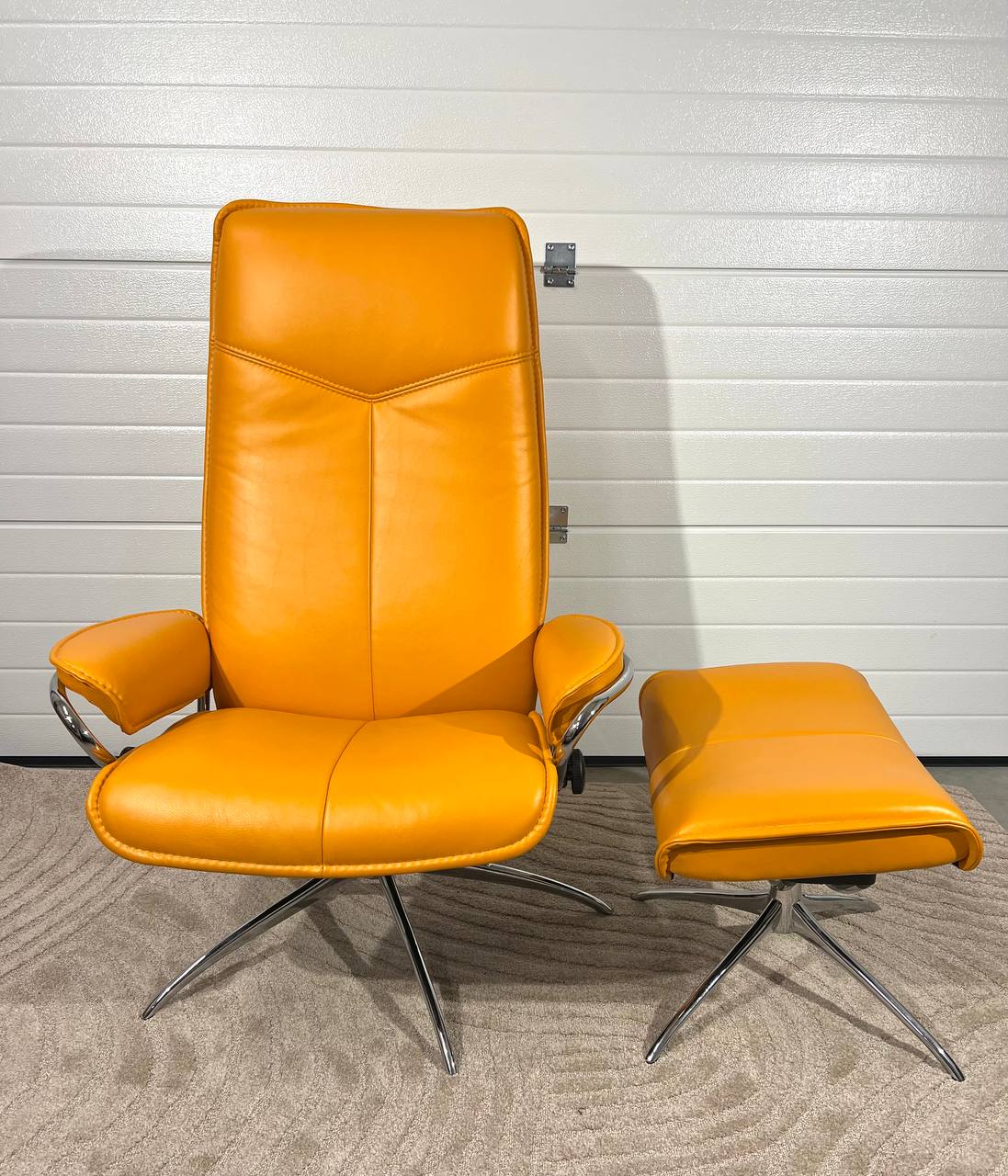 Stressless® City Star (M) med fotskammel