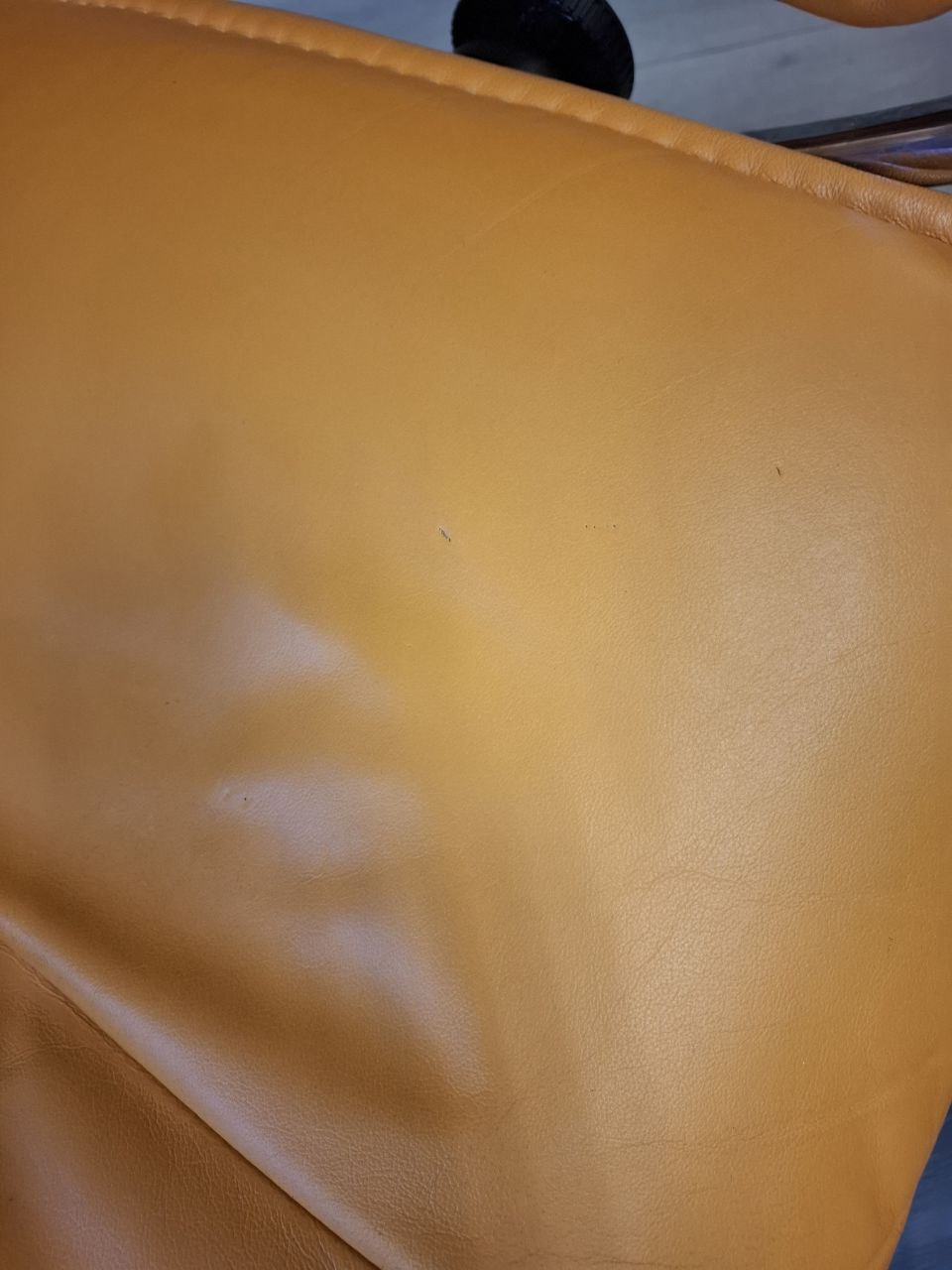 PENT BRUKT | Ekornes Stressless City lenestol med krakk i oransje