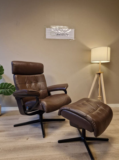 Brukt Stressless Erik lenestol m/krakk i brun - frontvisning
