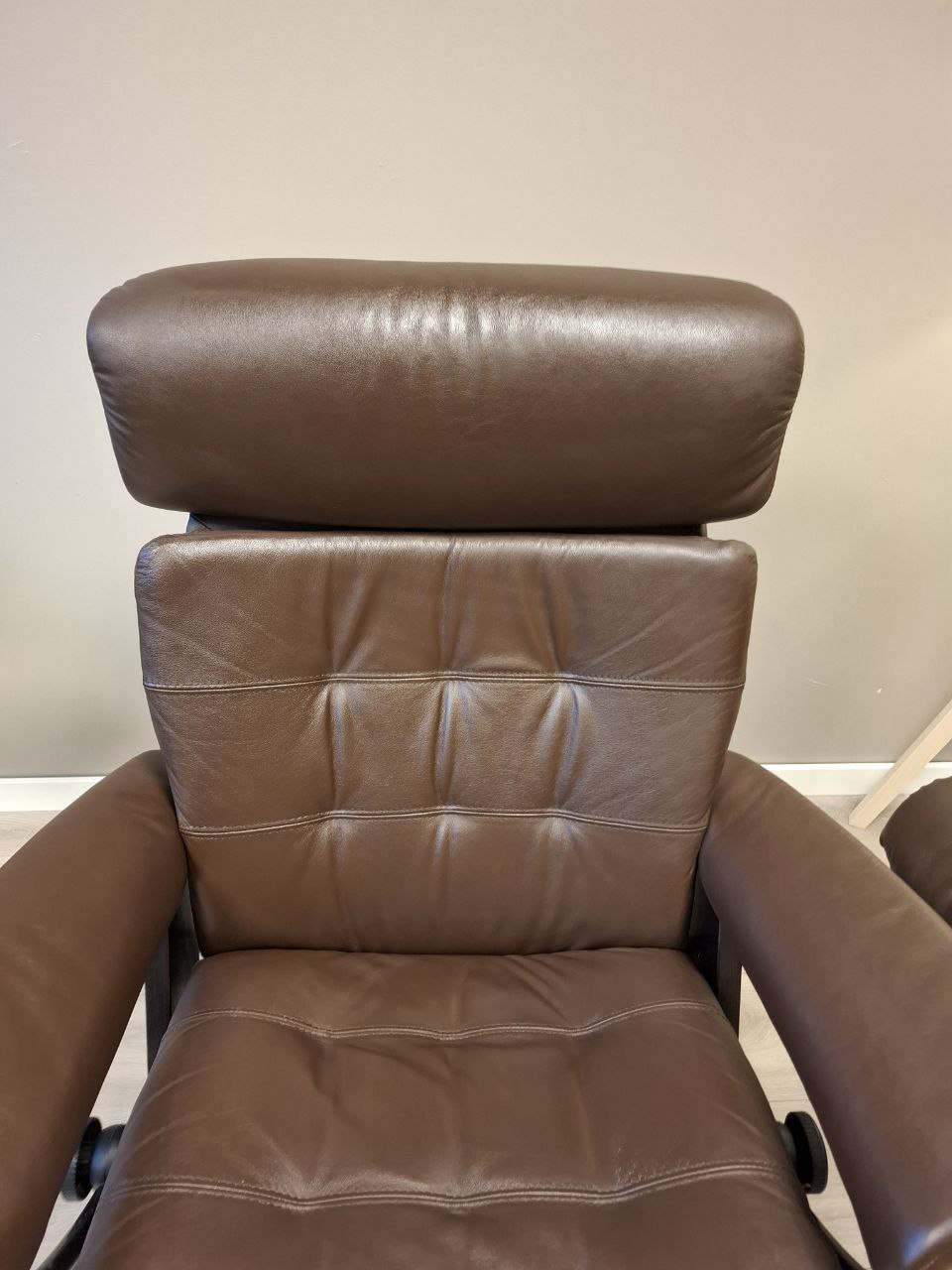 Stressless Erik lenestol m/krakk i brun