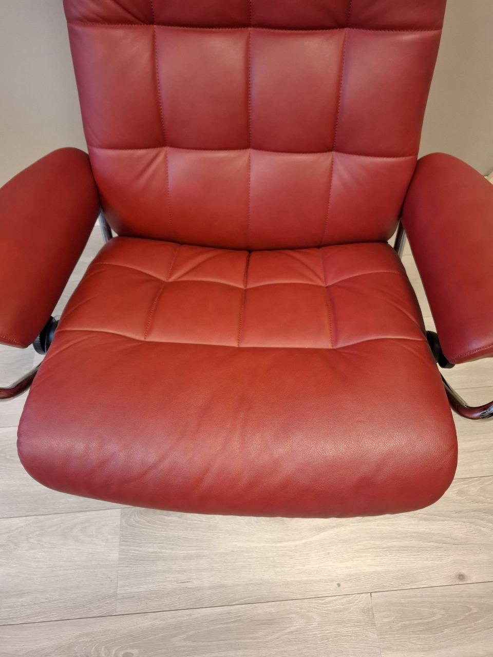 Stressless London lenestol m/krakk i rød