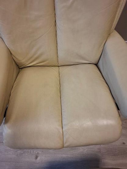 PENT BRUKT | Ekornes Stressless Magic (M) lenestol med krakk i beige