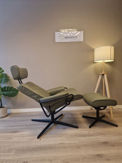 PENT BRUKT | Ekornes Stressless Metro lenestol med krakk i grøn