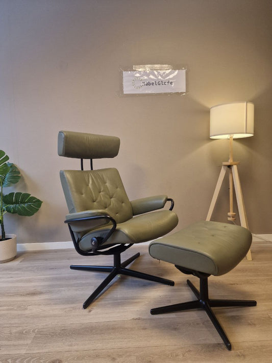 PENT BRUKT | Ekornes Stressless Metro lenestol med krakk i grøn