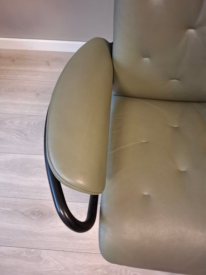 PENT BRUKT | Ekornes Stressless Metro lenestol med krakk i grøn