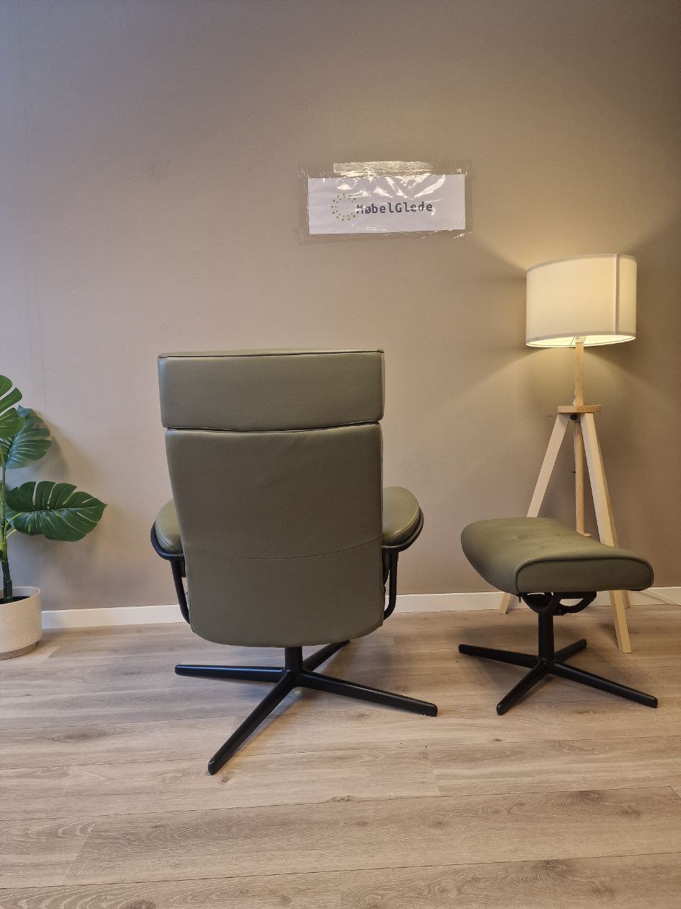 PENT BRUKT | Ekornes Stressless Metro lenestol med krakk i grøn