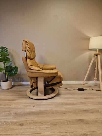Brukt Stressless Reno Power Leg&Back lenestol (M) i cognac - detaljbilde understell