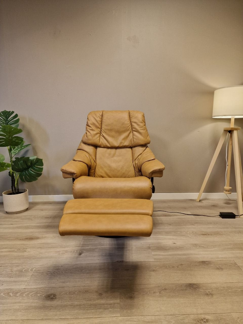 Stressless Reno Power Leg&Back lenestol (M) i cognac