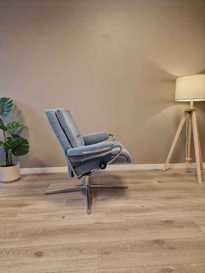 Stressless Tokyo lav lenestol i blå