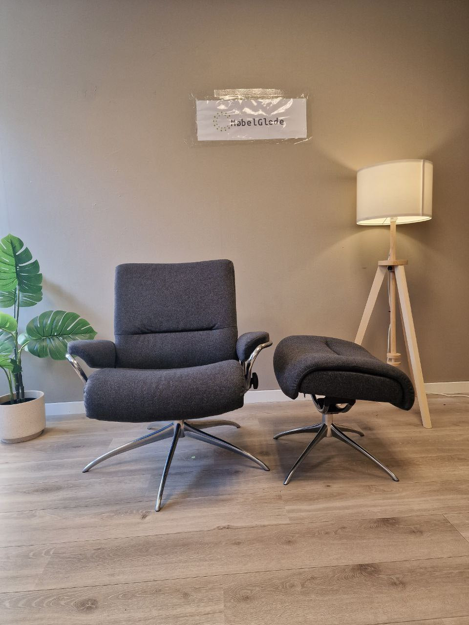 Stressless Tokyo lav lenestol m/krakk i grå