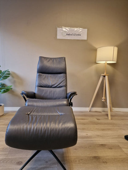 PENT BRUKT | Ekornes Stressless Tokyo lenestol med krakk i grå