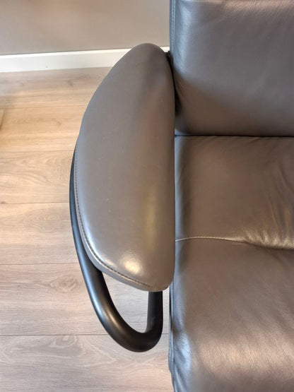 PENT BRUKT | Ekornes Stressless Tokyo lenestol med krakk i grå