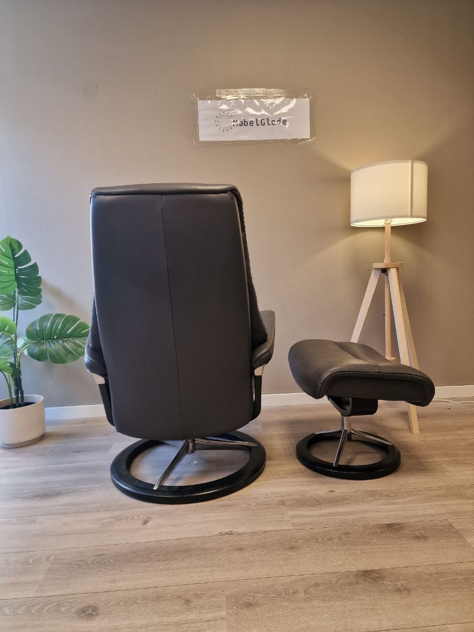 Brukt Stressless View (M) lenestol m/krakk i grå - bakvisning