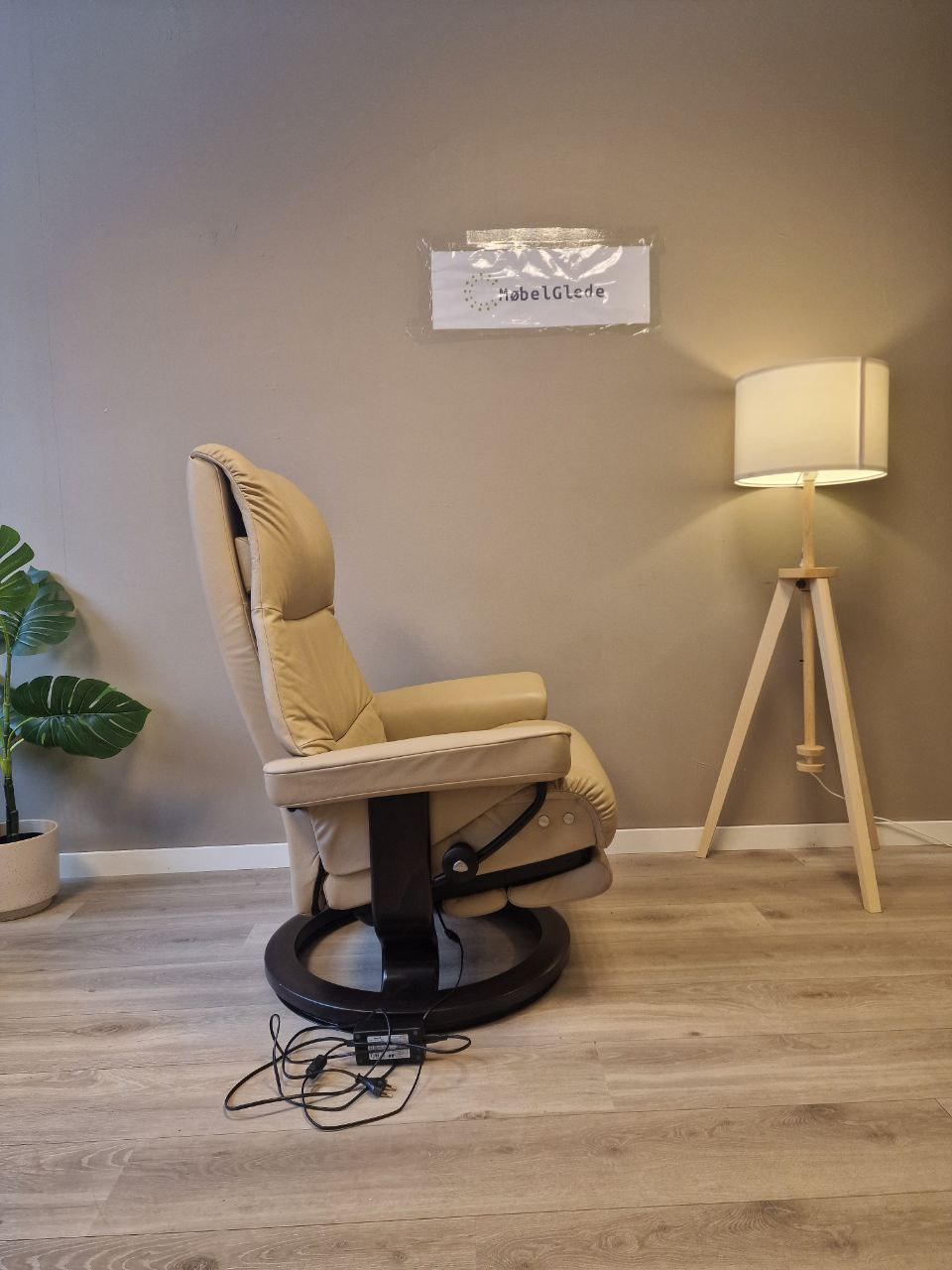 PENT BRUKT | Ekornes Stressless View Power lenestol (M) i beige