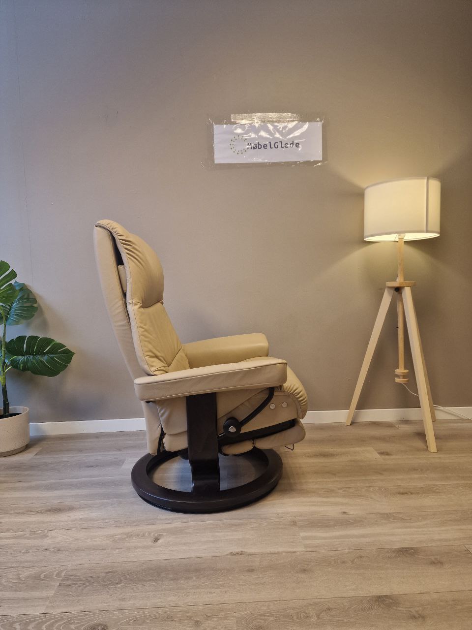 PENT BRUKT | Ekornes Stressless View Power lenestol (M) i beige