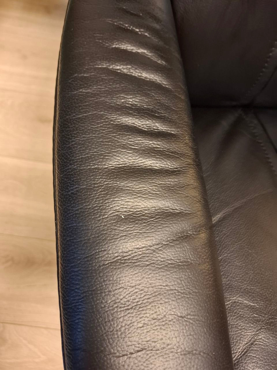 Stressless Wing Power lenestol (M) i svart