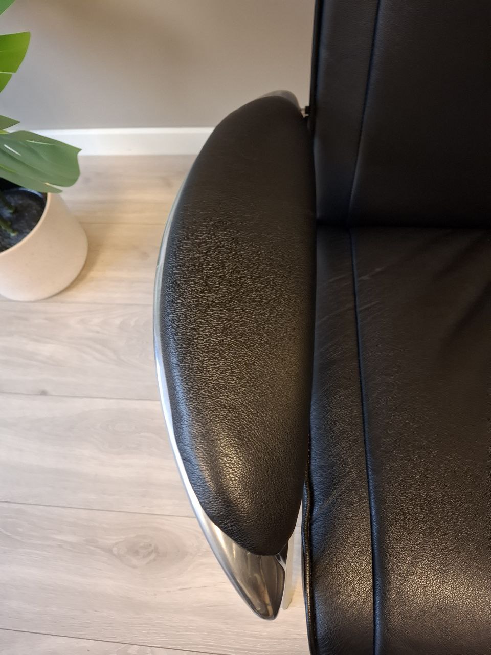 Stressless You James lenestol m/krakk i svart