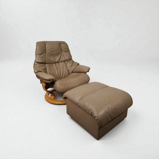 Stressless Reno (L) Lenestol med puff – Beige Skinn | Pent Brukt