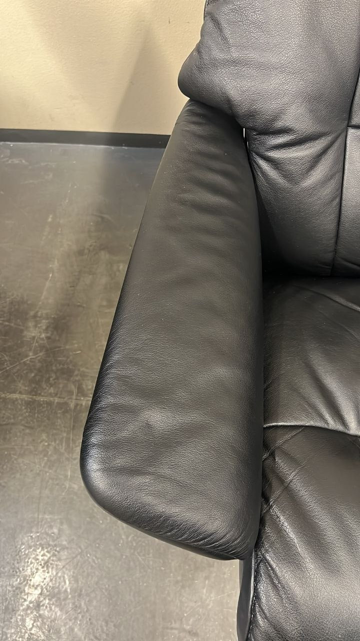 Stressless Ruby lenestol m/krakk i svart skinn