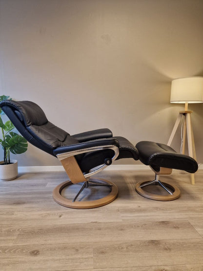 Stressless View signatur lenestol m/krakk i svart