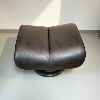 Stressless Magic (M) lenestol svart skinn m/ krakk – Ekornes kvalitet | MøbelGlede